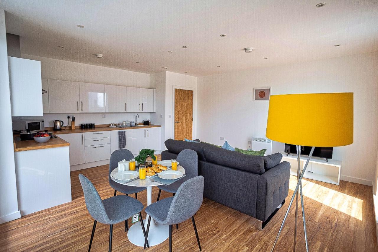 Апартаменты Gillingham One Экстерьер фото